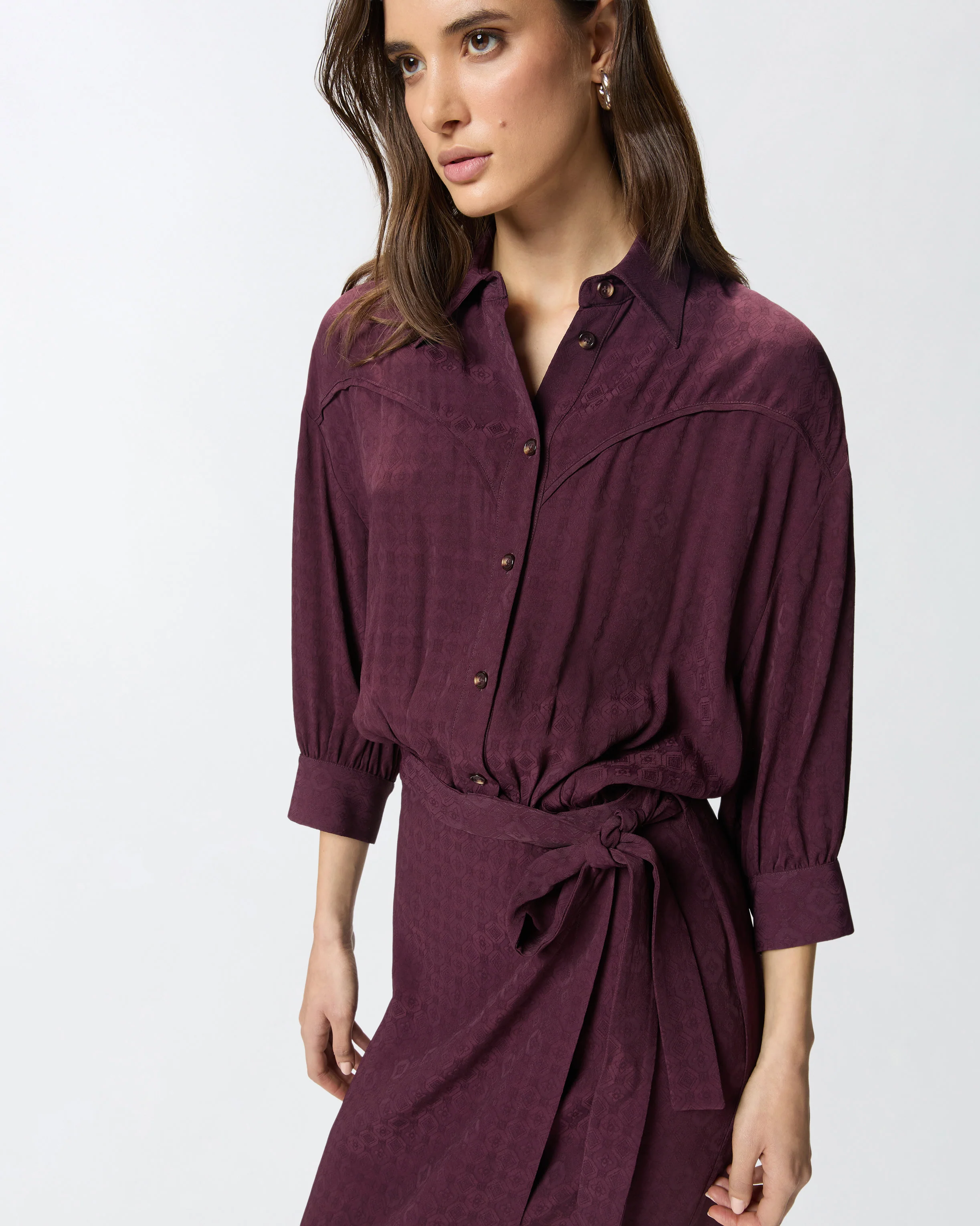 Abito midi con parte superiore a camicia e cintura - Image 4