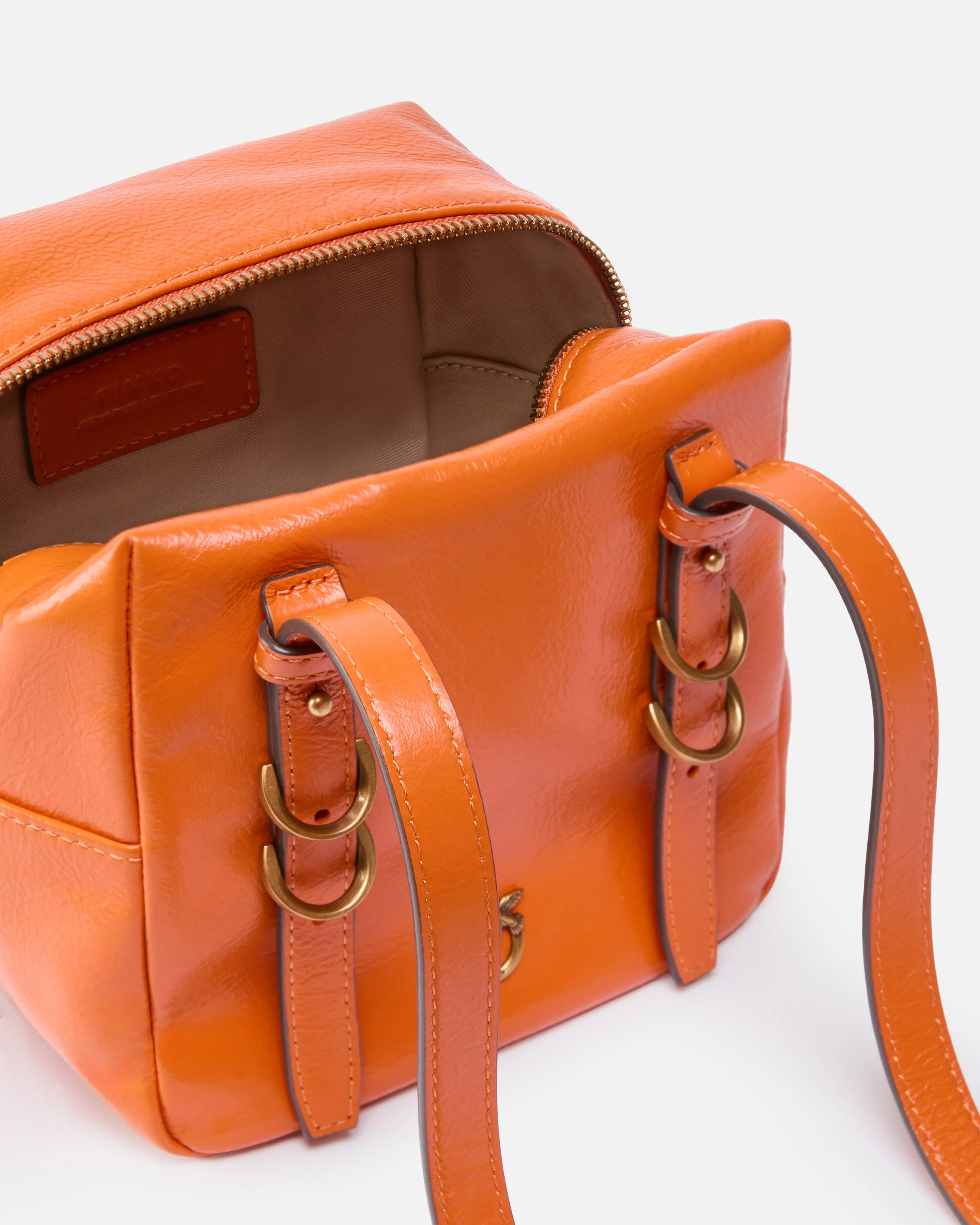 Borsa a tracolla piccola Cubic Bag in pelle shiny - Image 4