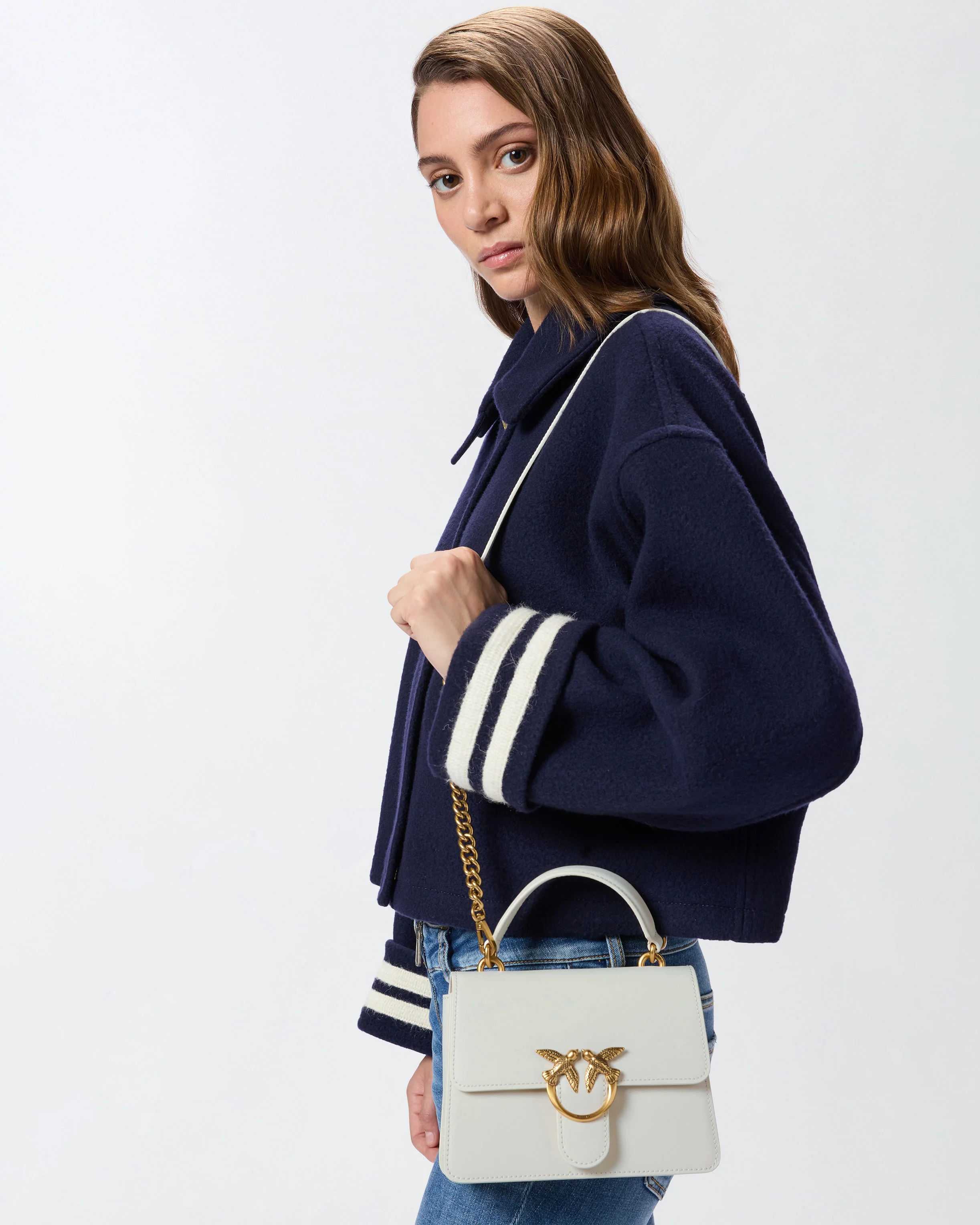Borsa mini a mano Love Bag Top Handle in pelle - Image 6