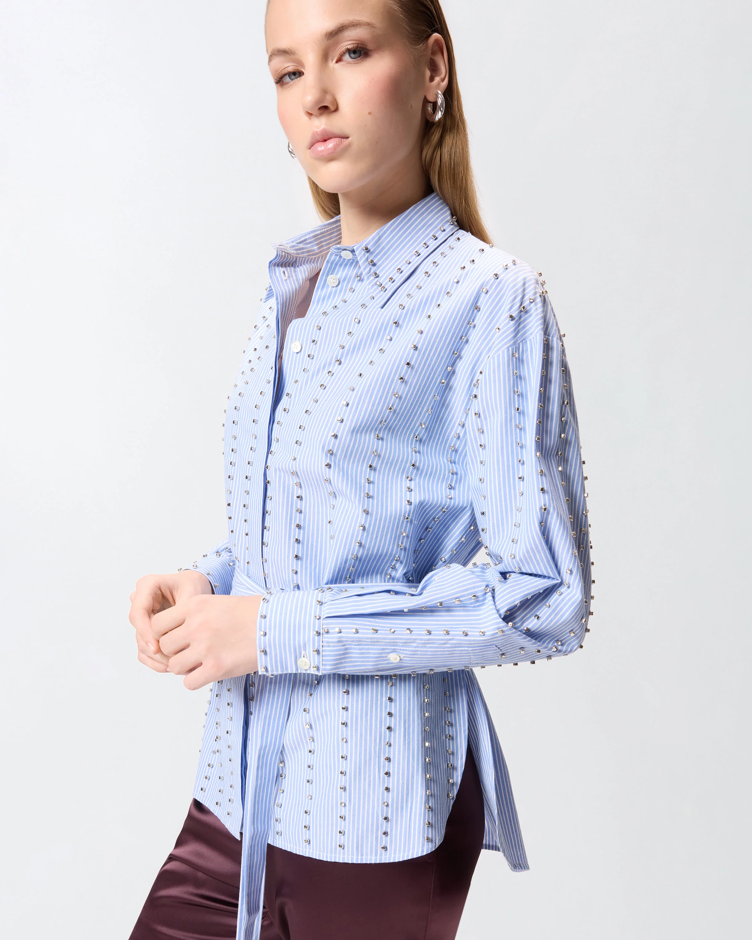 Camicia a righe con decorazione gioiello - Image 4