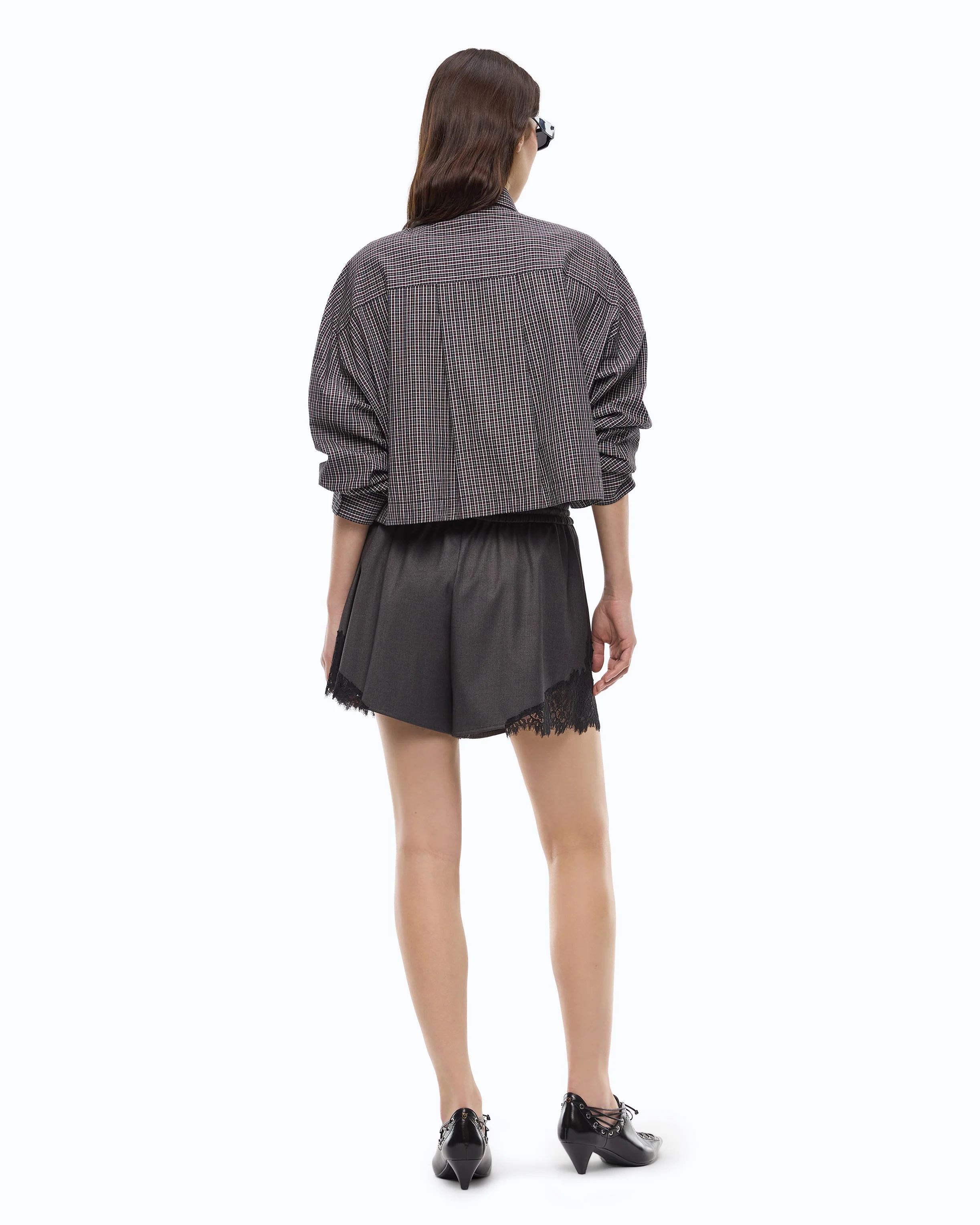 Camicia cropped a quadretti con cravatta - Image 4