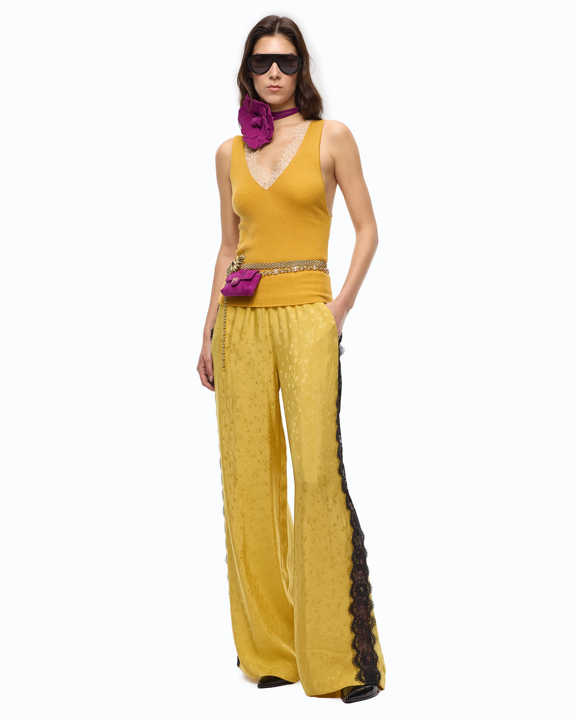 Canotta in misto seta e cashmere con scollo in pizzo - Image 2