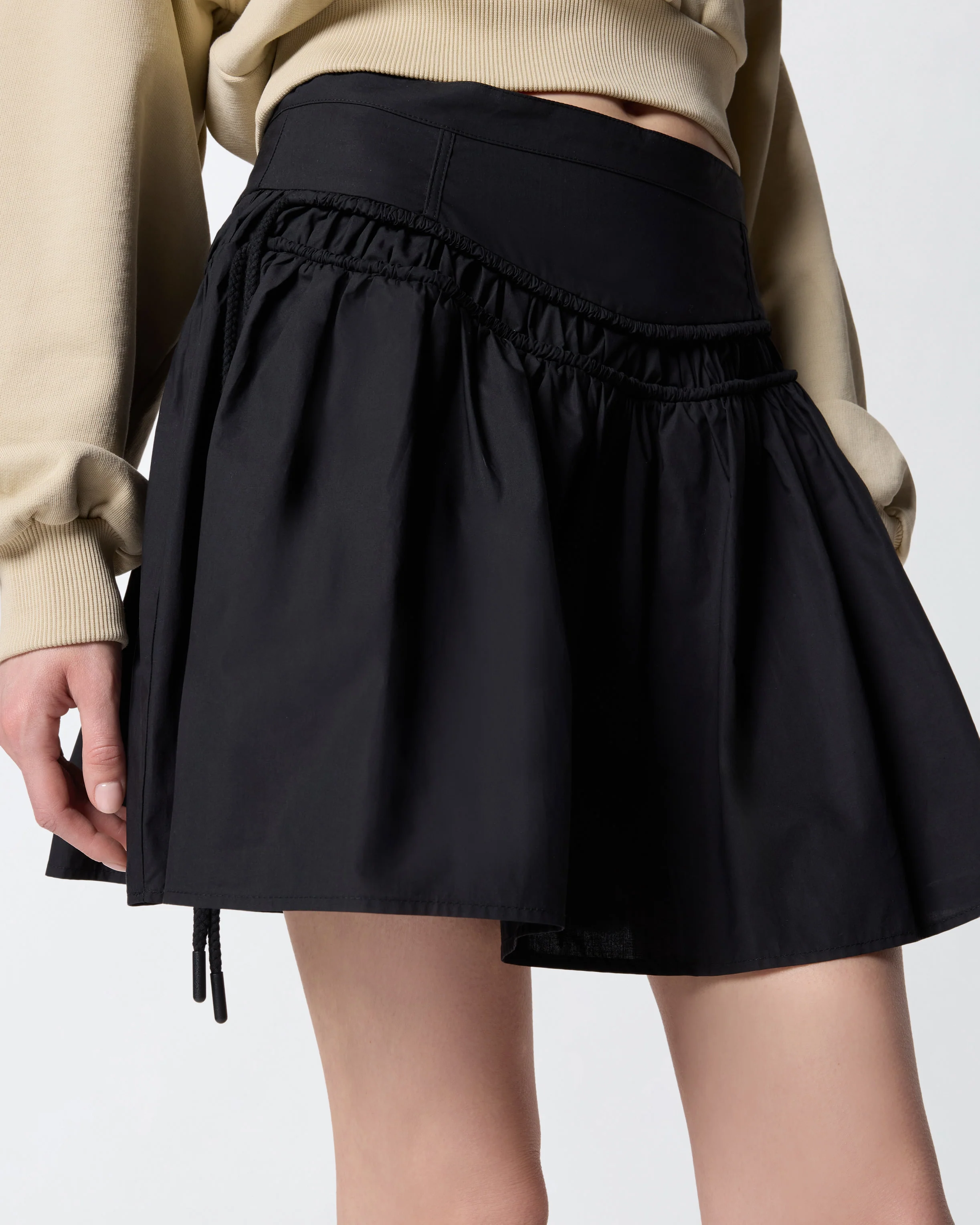 Gonna corta con arricci e coulisse - Image 4
