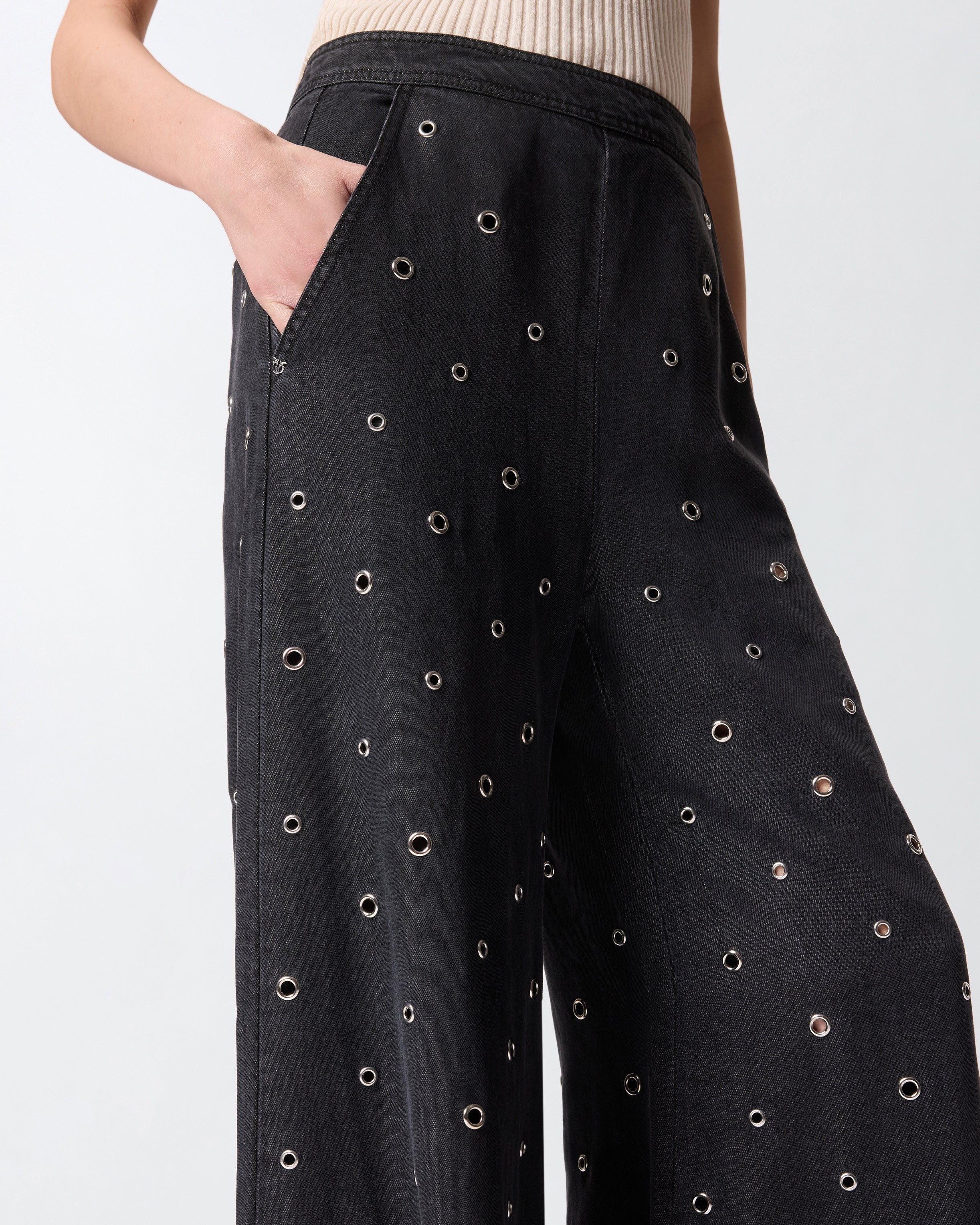 Jeans wide leg in denim scuro con occhielli - Image 4