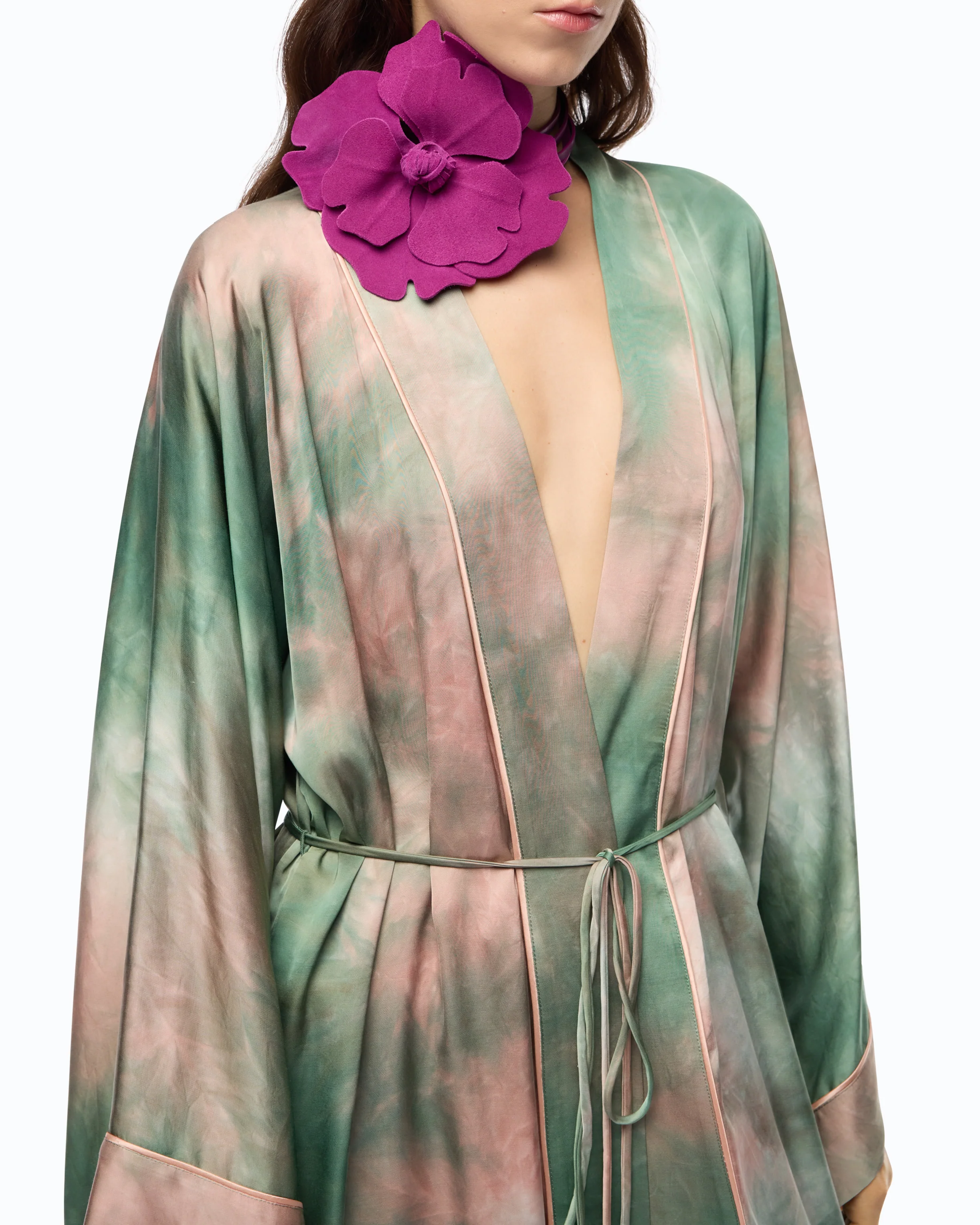 Kimono lungo in satin dal colore sfumato - Image 3