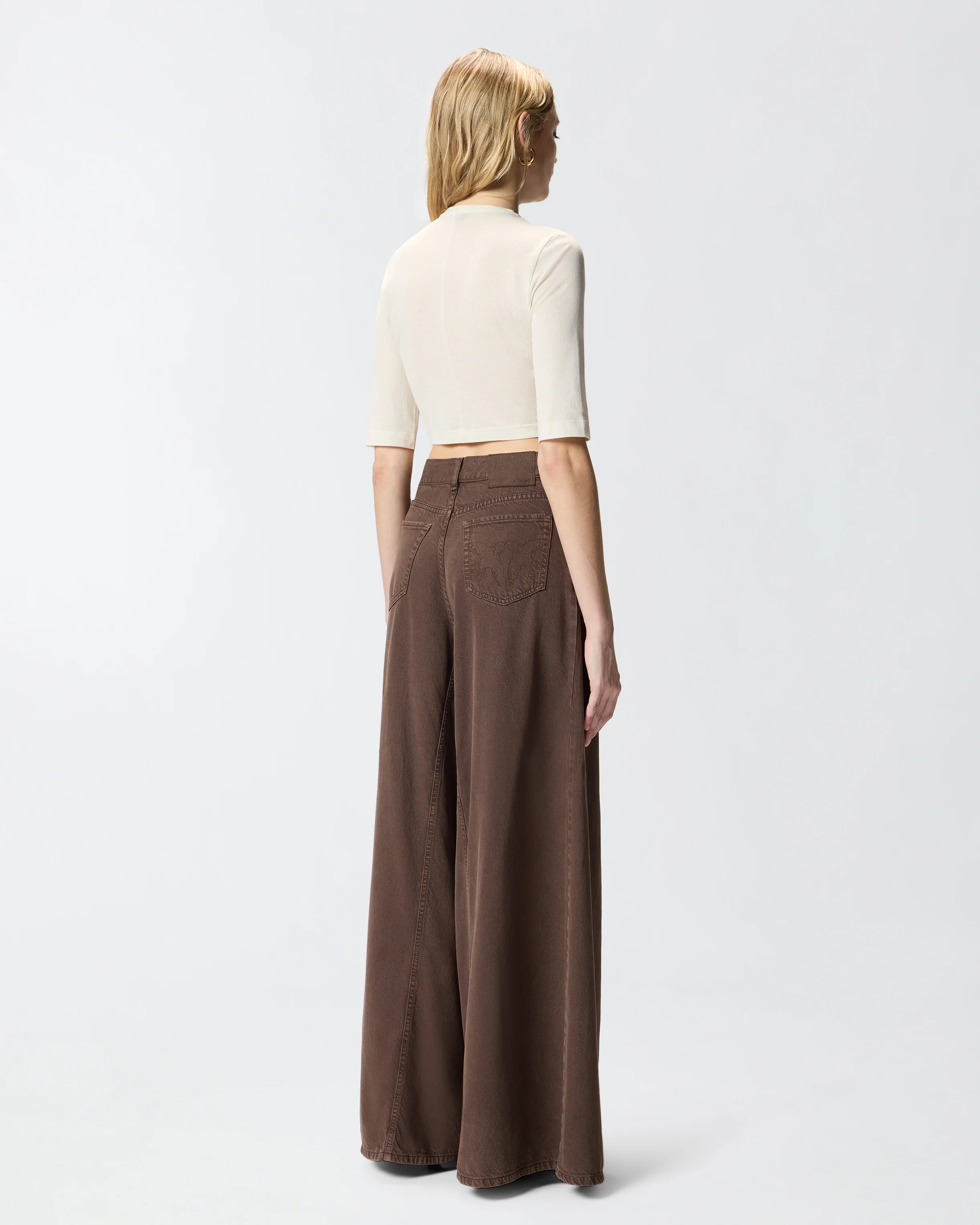 Maglia cropped con catena - Image 3