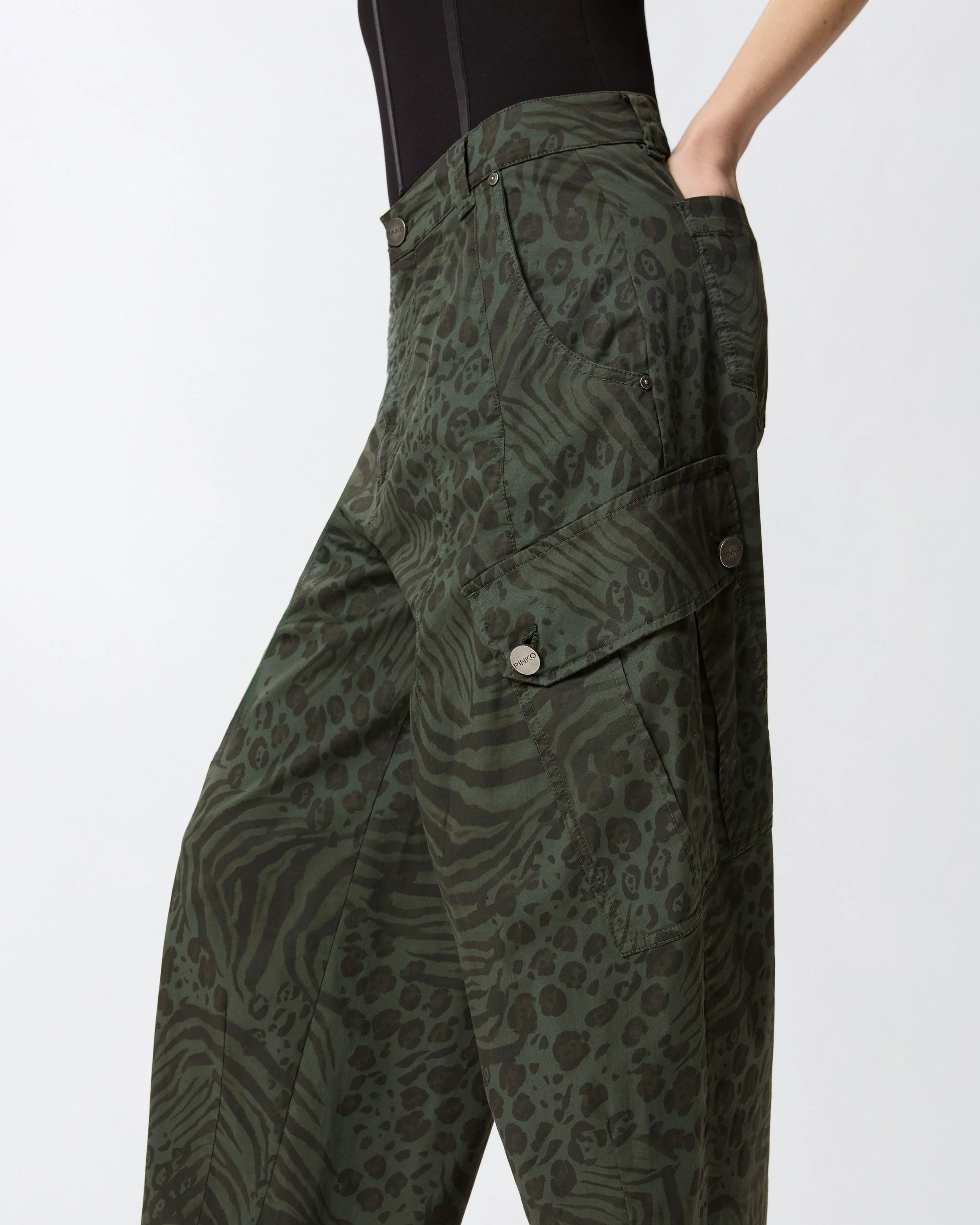 Pantaloni a palloncino con motivo animalier - Image 4