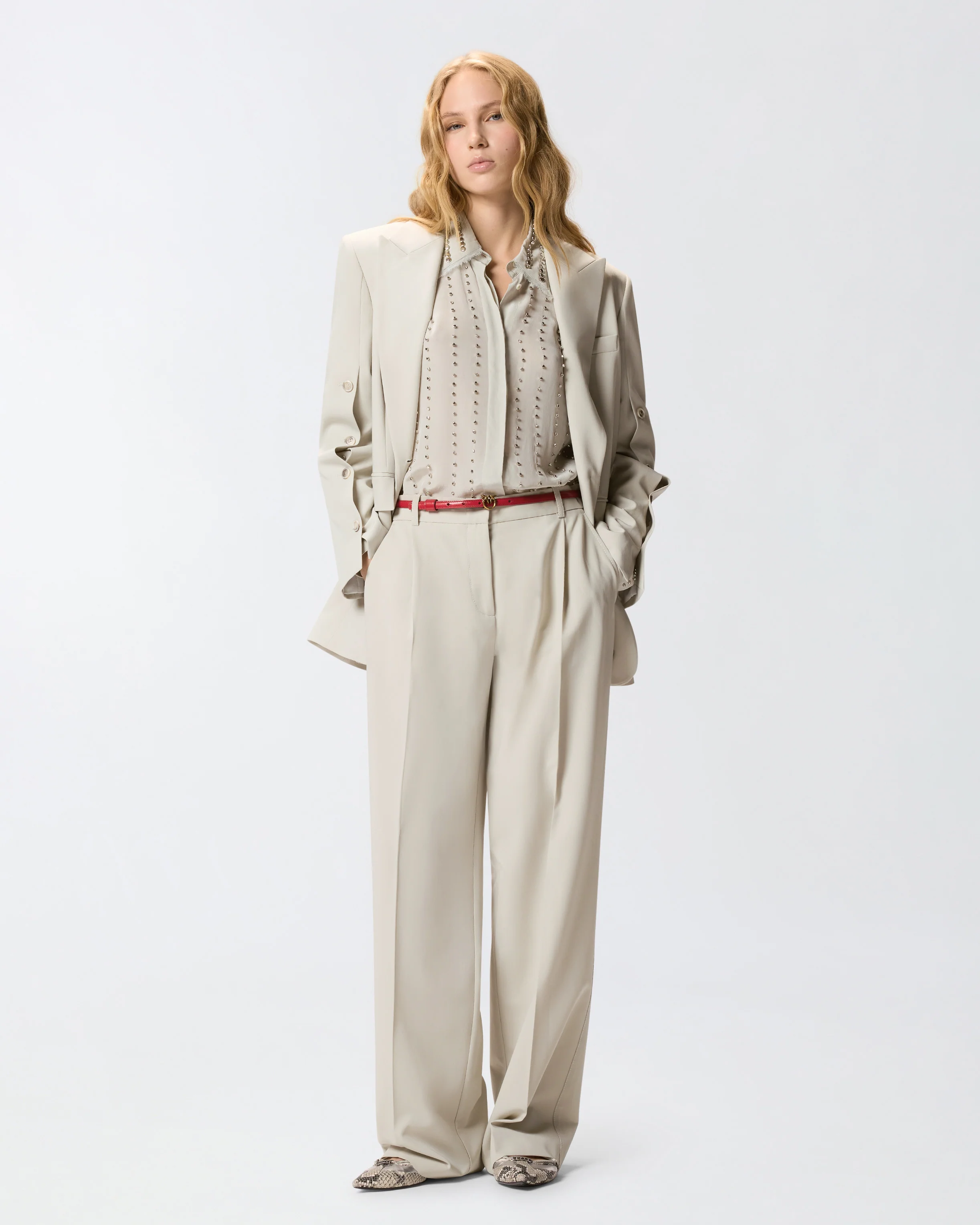 Pantaloni fluidi con piega stirata