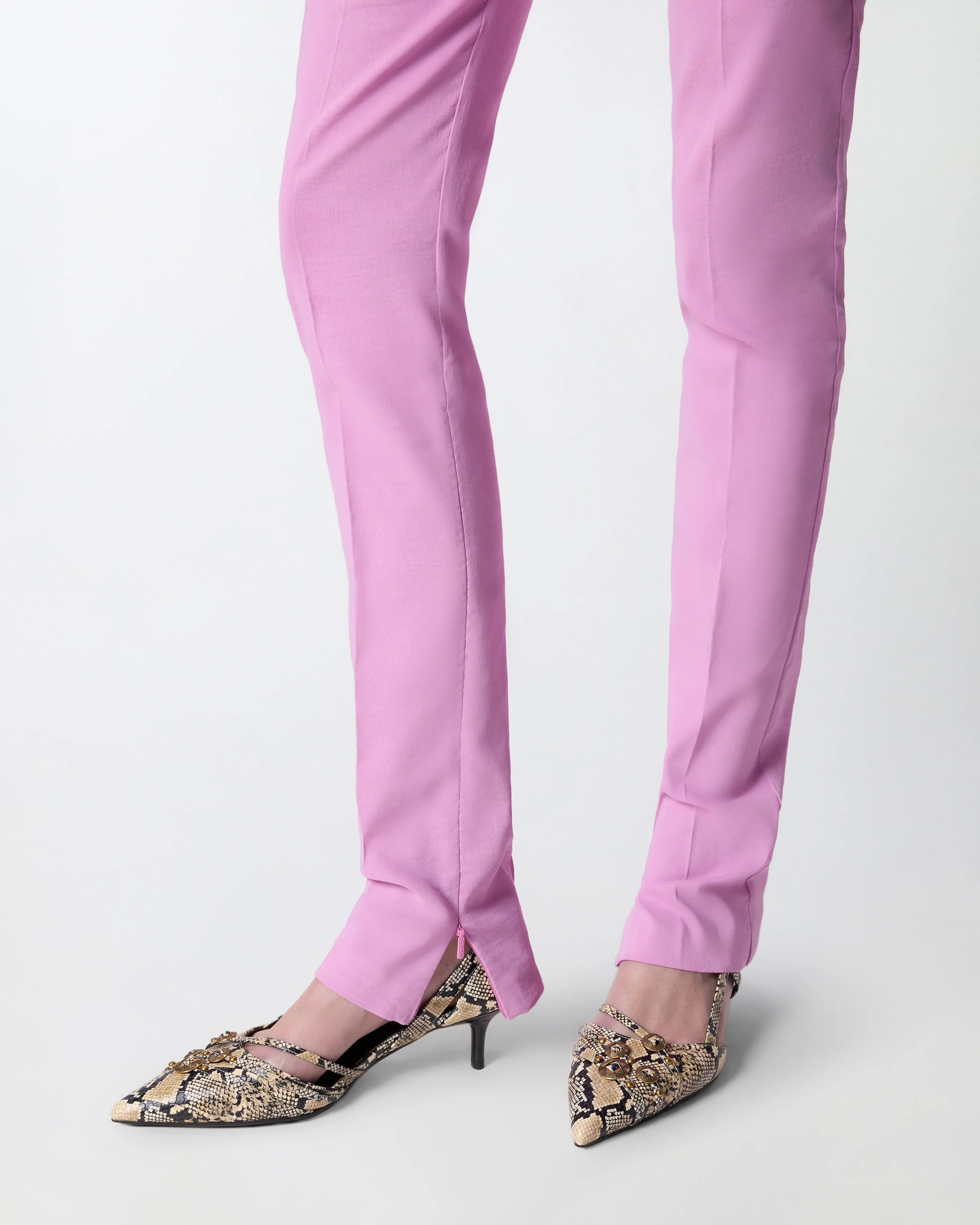 Pantaloni in misto lino con spacco regolabile al fondo - Image 4