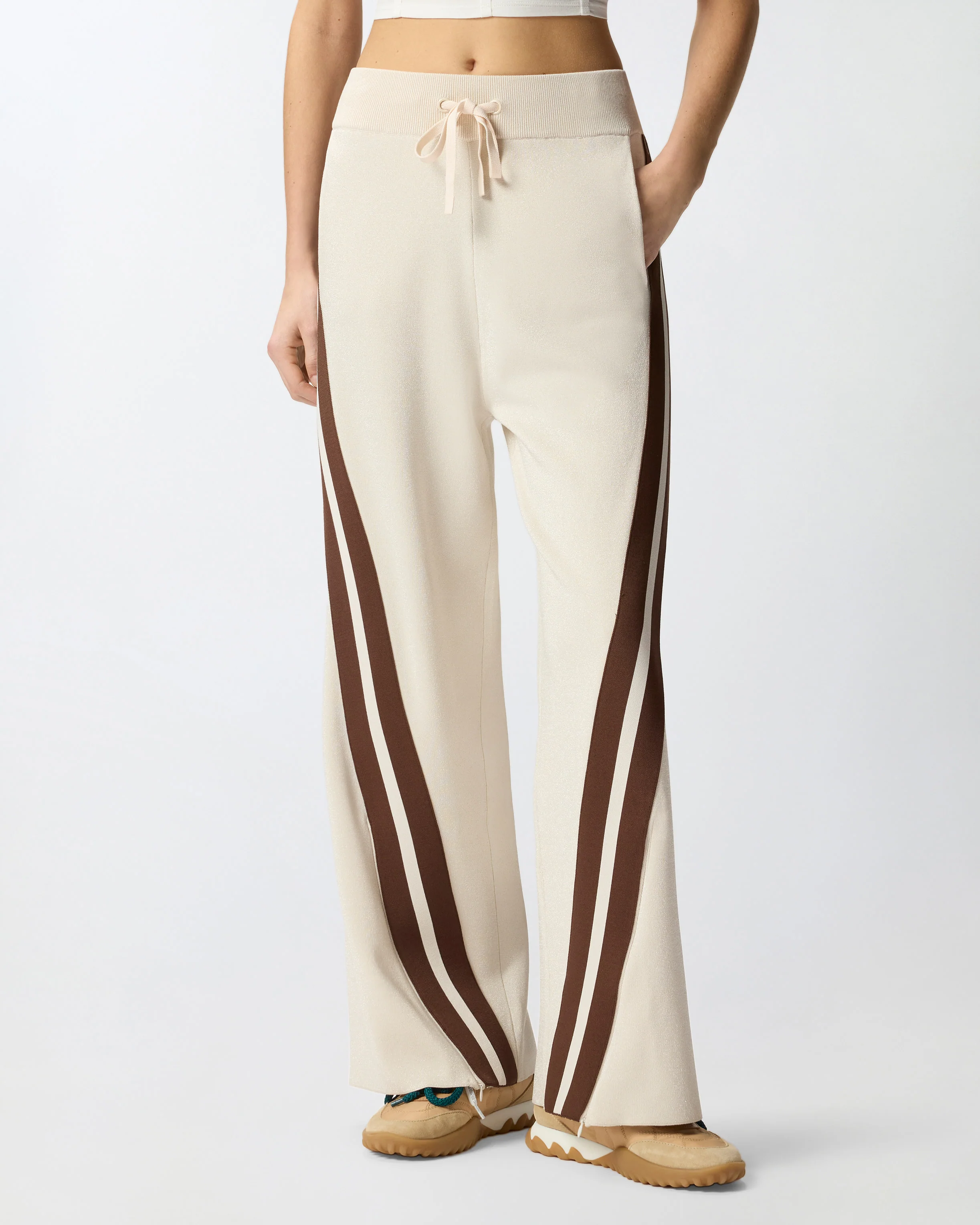 Pantaloni sportivi con bande - Image 2