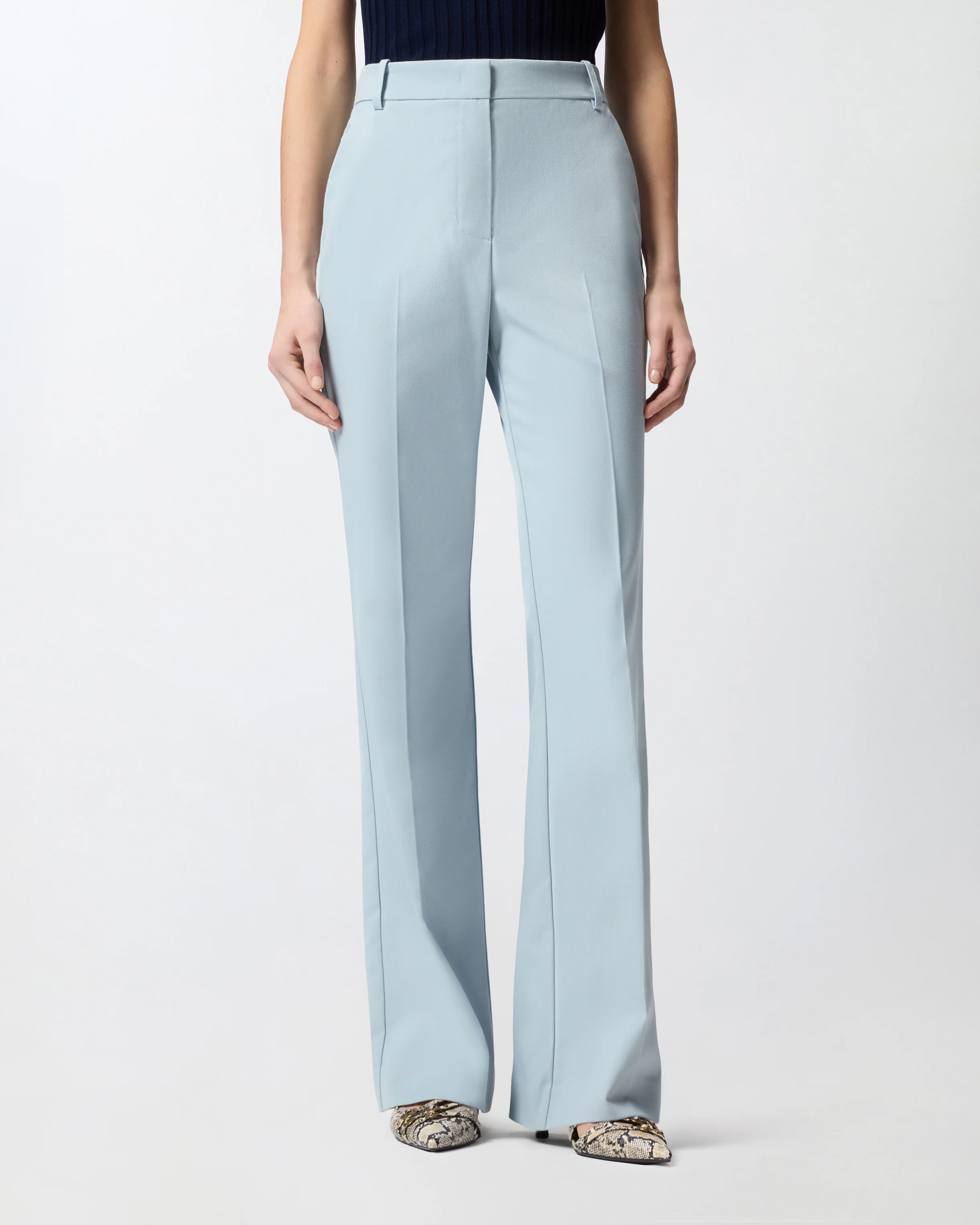 Pantaloni svasati con piega stirata - Image 2