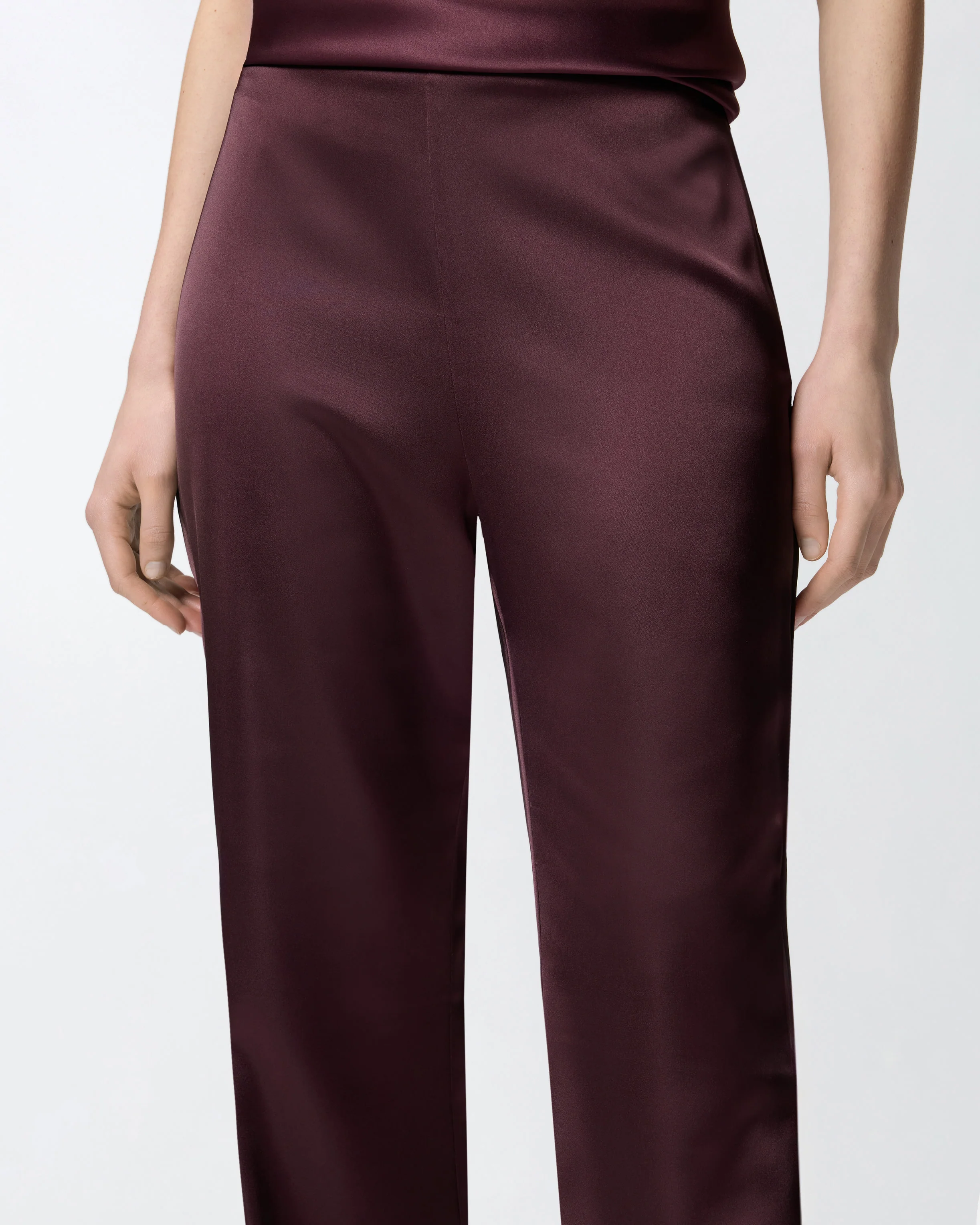 Pantaloni svasati in satin - Image 4