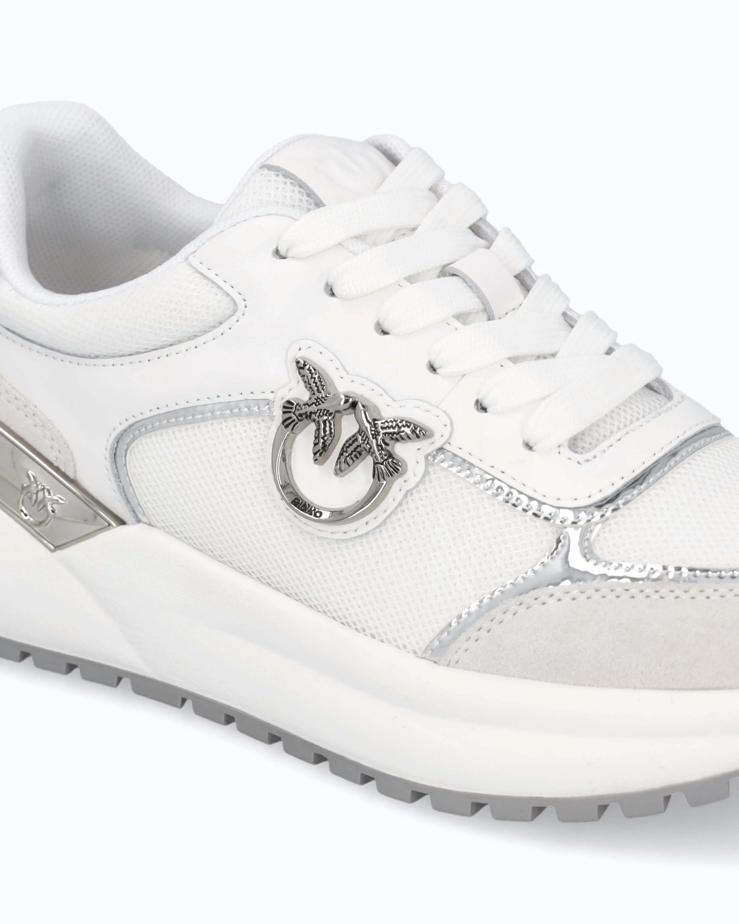 Scarpe sneakers con logo e dettagli specchiato - Image 4