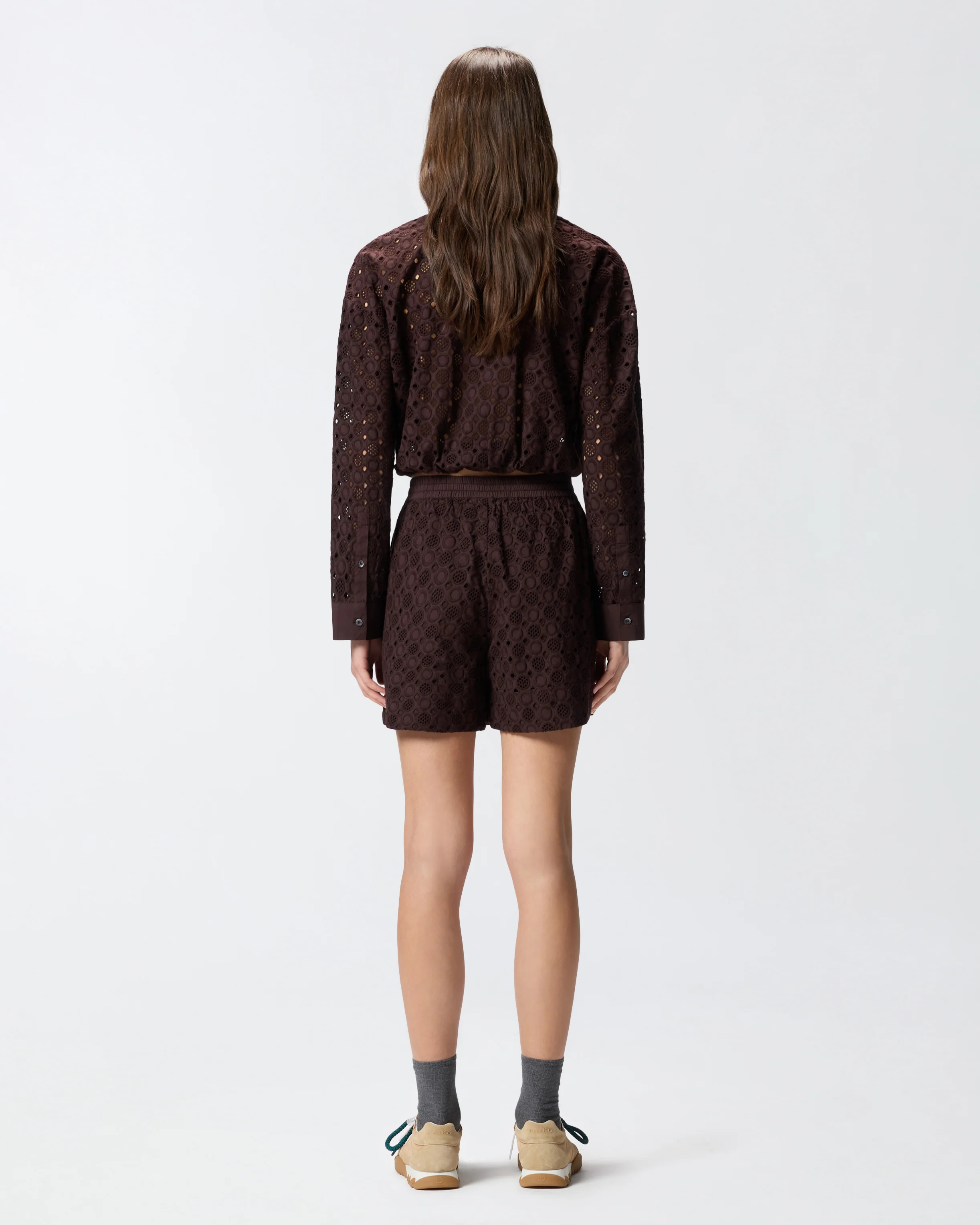 Shorts con motivo traforato - Image 3