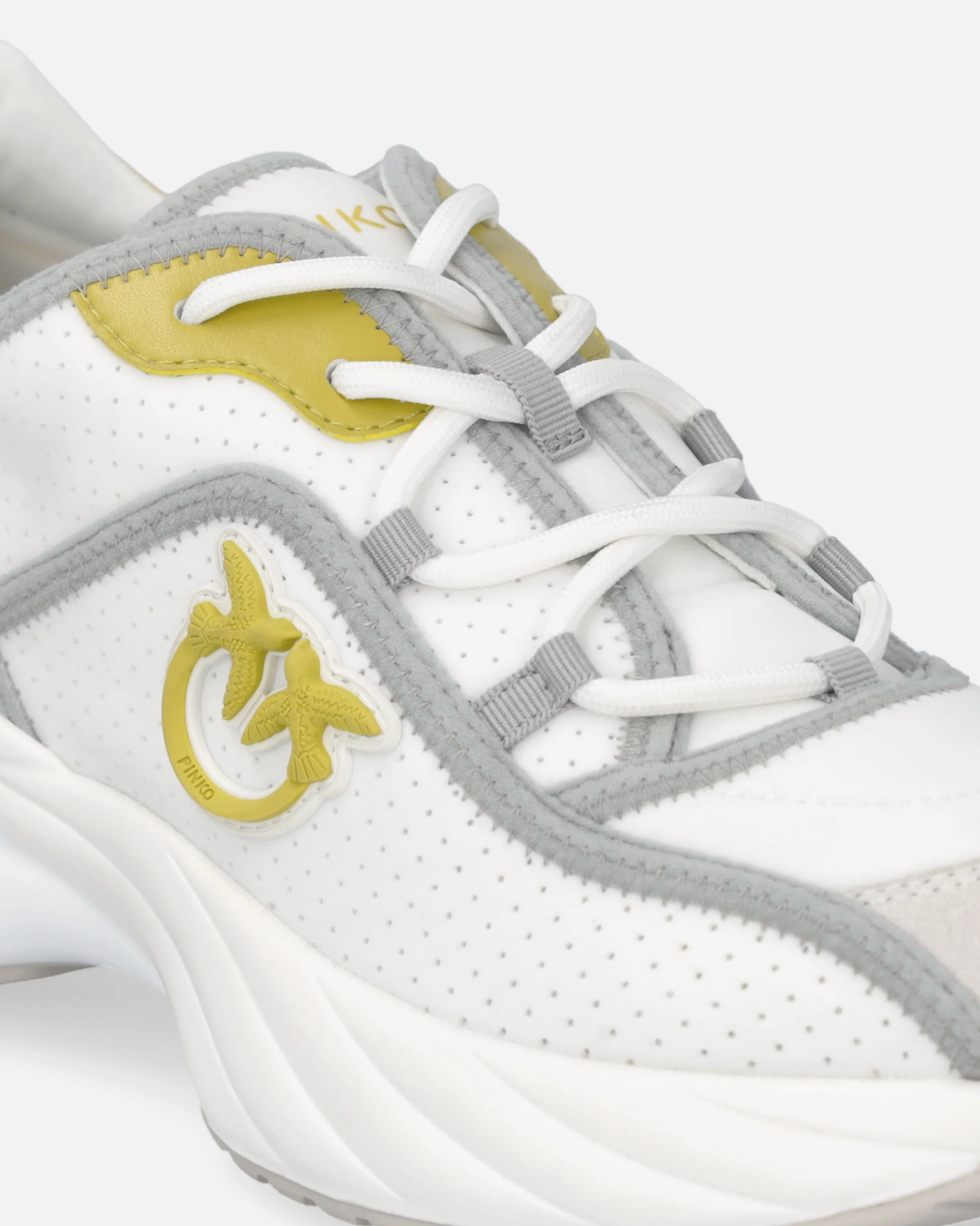Sneakers Ariel traforate con logo uccellini - Image 4