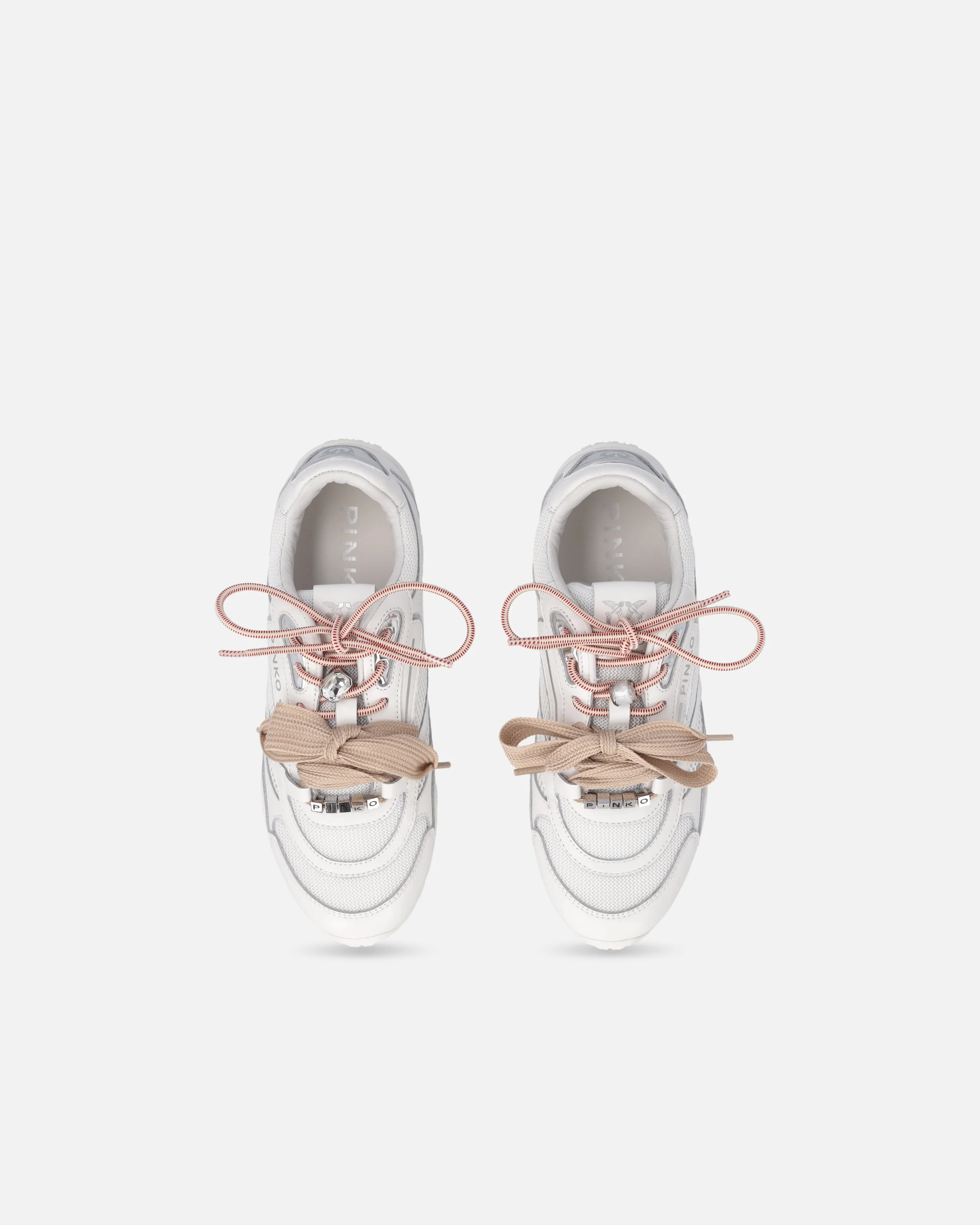 Sneakers con lacci doppi, cristallo e charm - Image 9