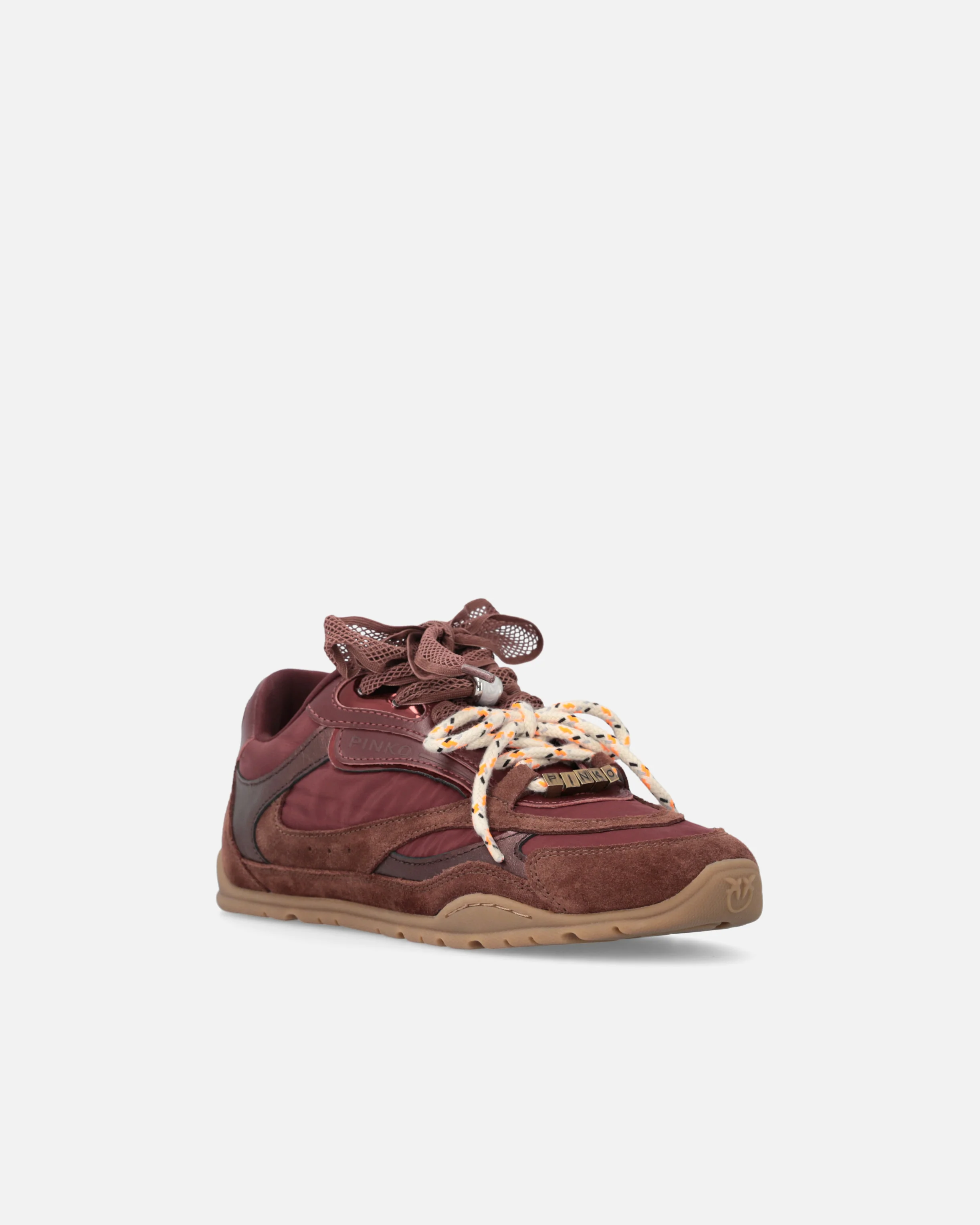 Sneakers con lacci doppi e applicazioni - Image 2