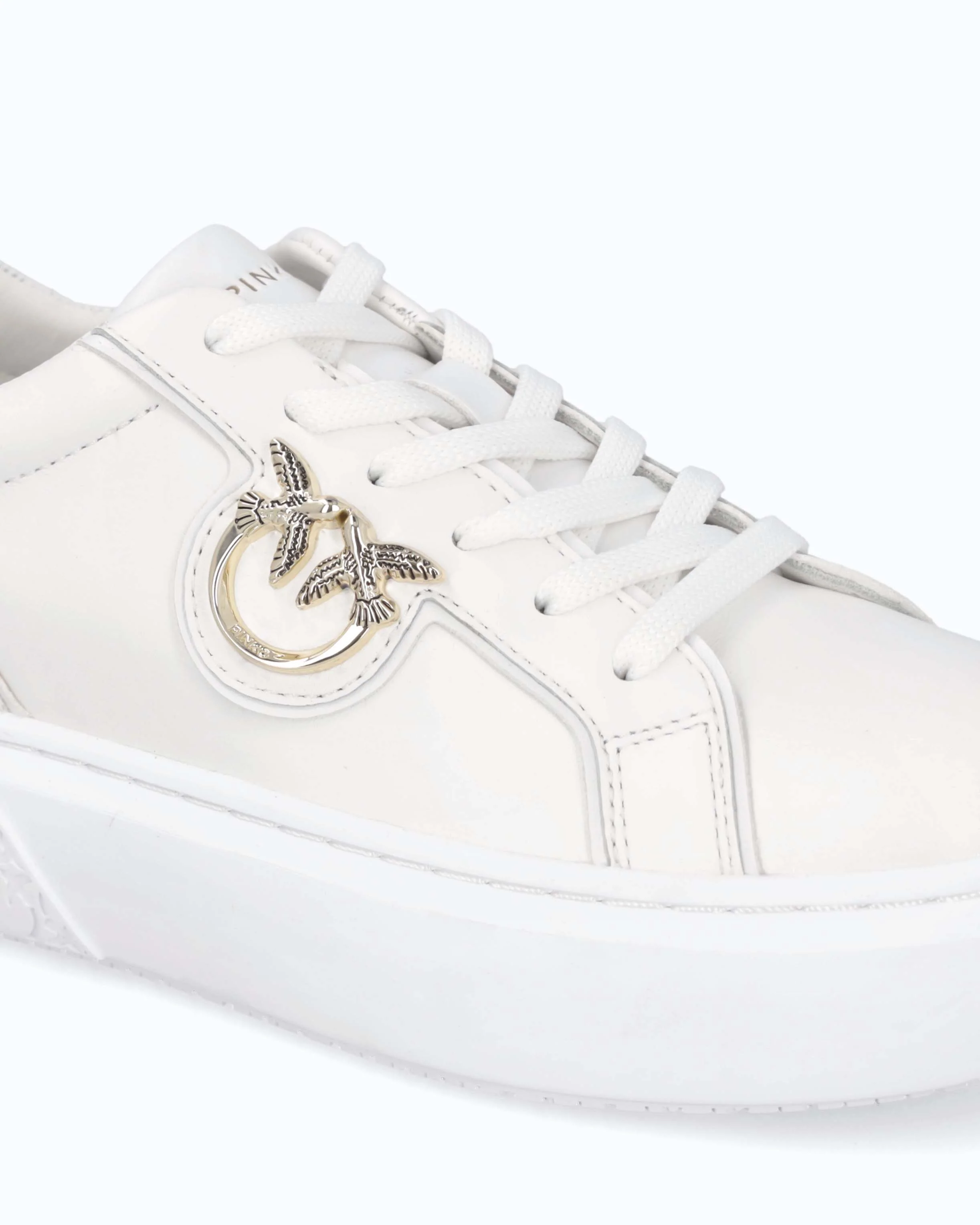 Sneakers flatform con suola alta e logo in metallo - Image 4
