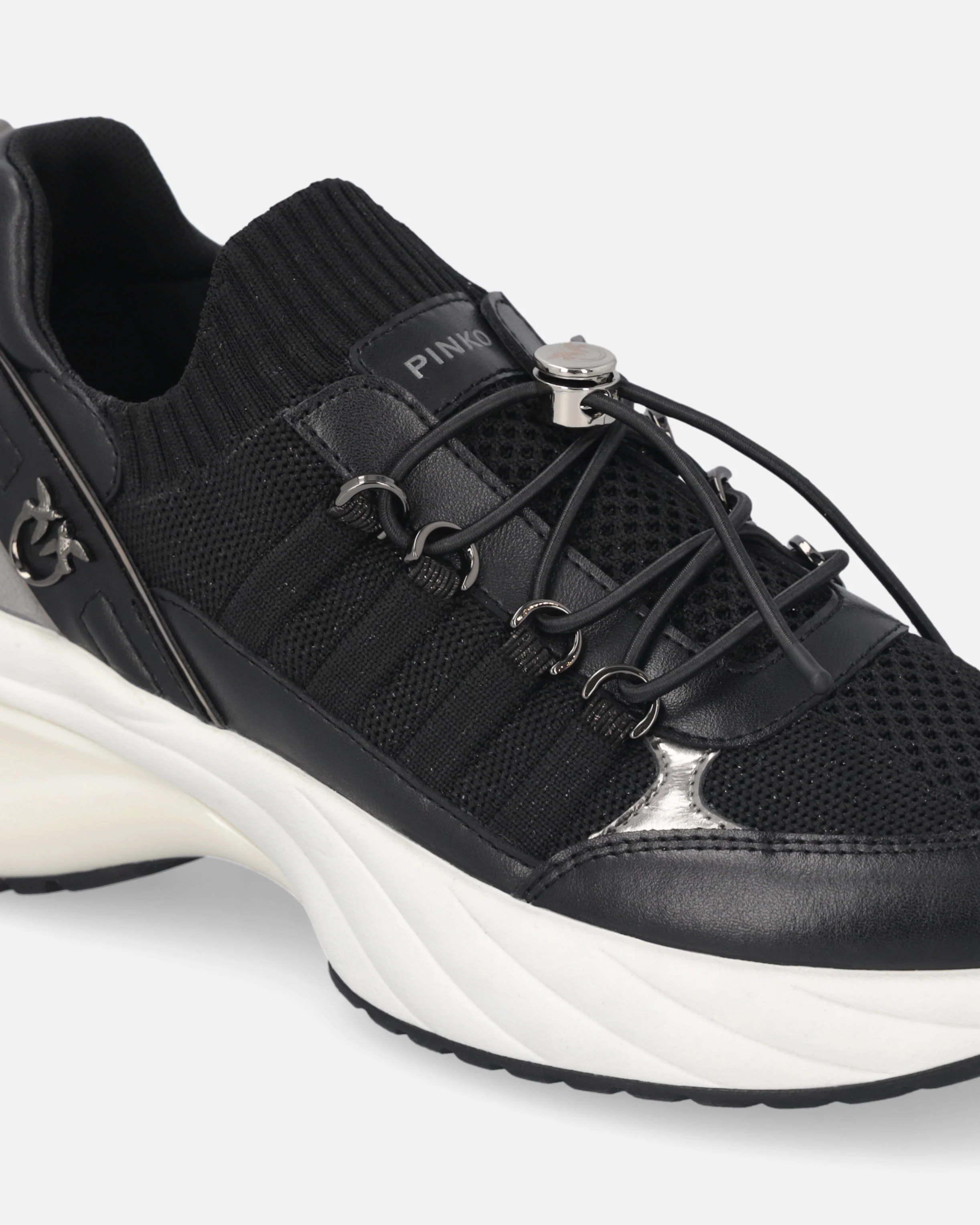 Sneakers in maglia con lacci e fermacorda - Image 4