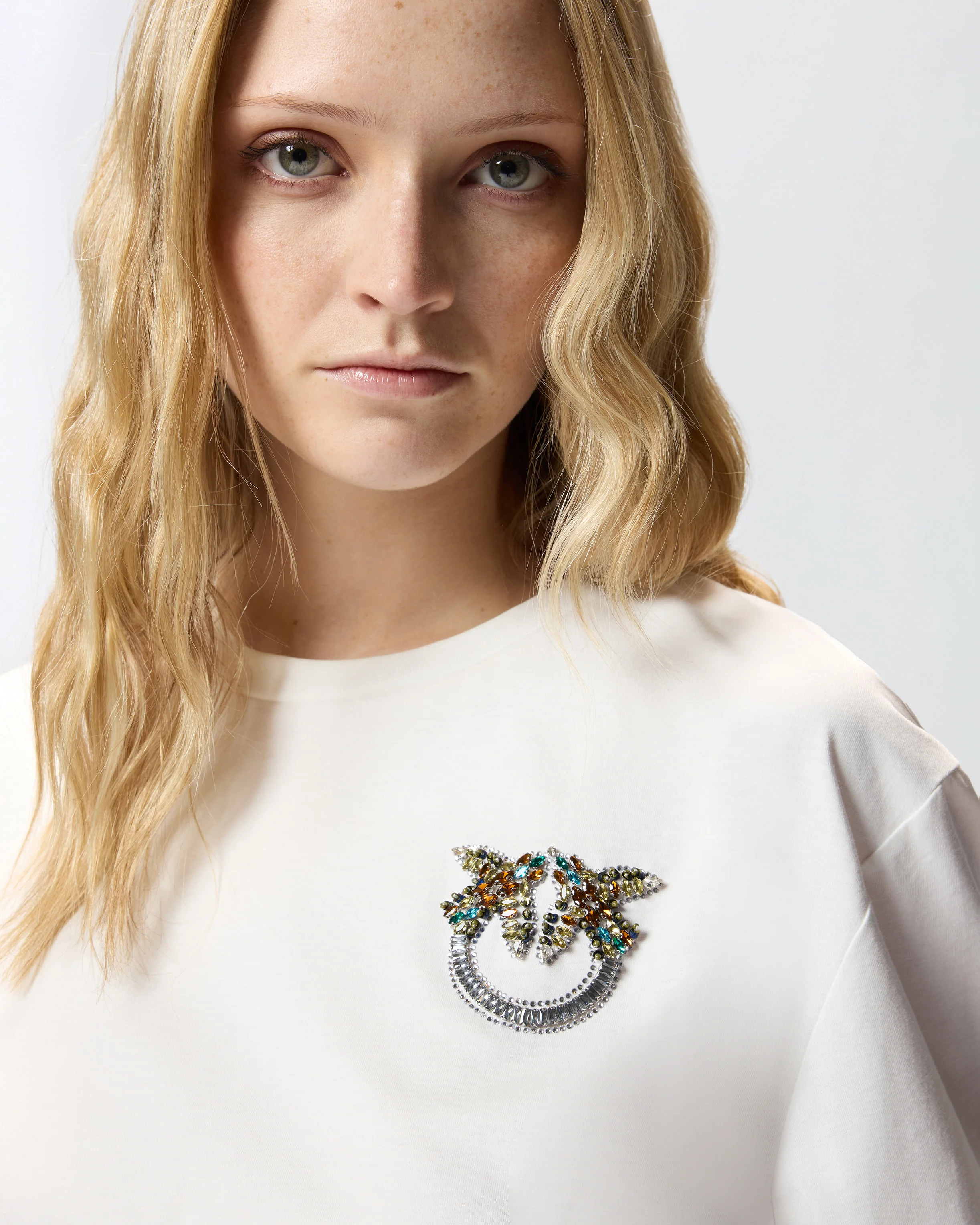 T-shirt con applicazione gioiello Love Birds - Image 4