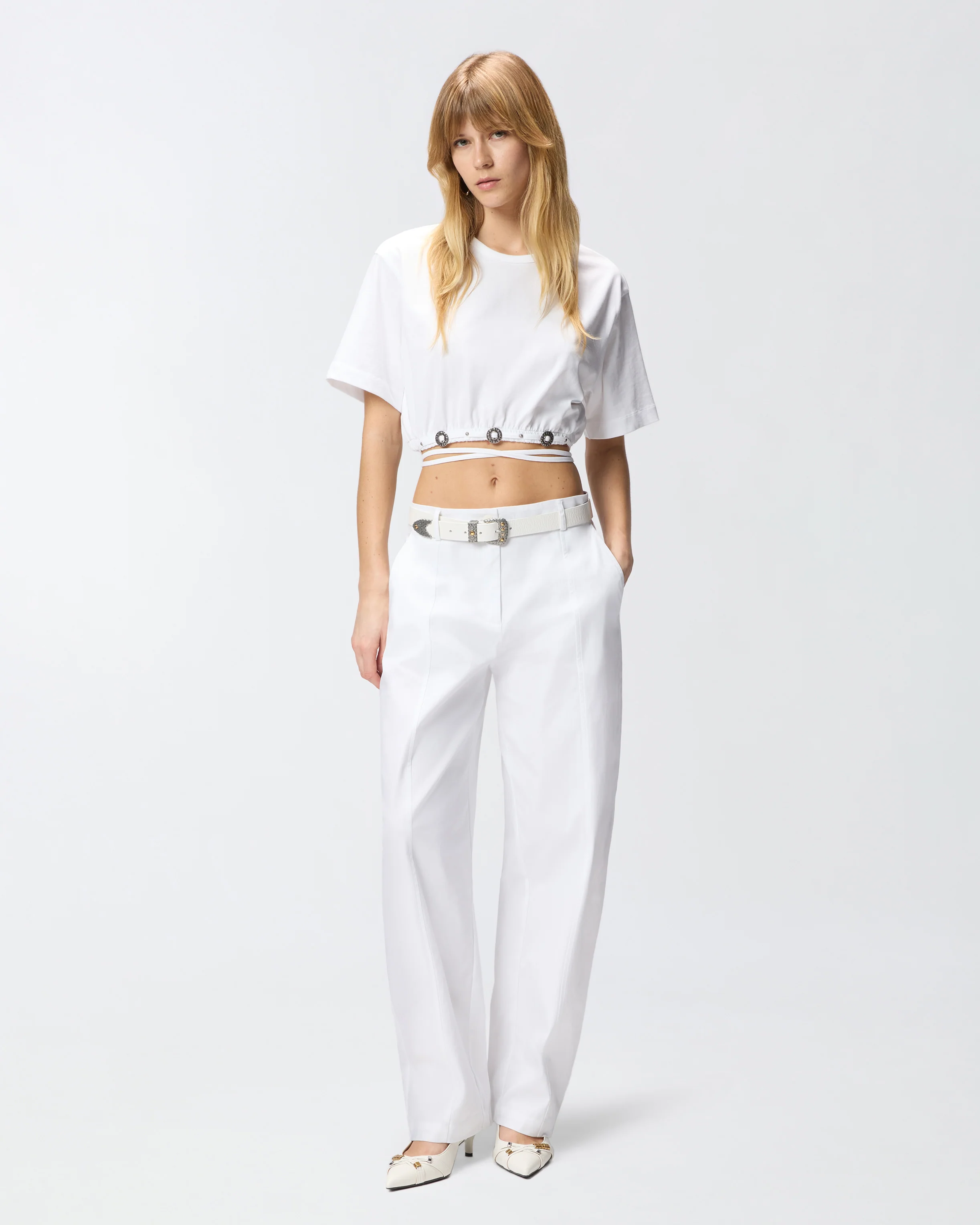 T-shirt cropped con laccio e dettagli texani - Image 2