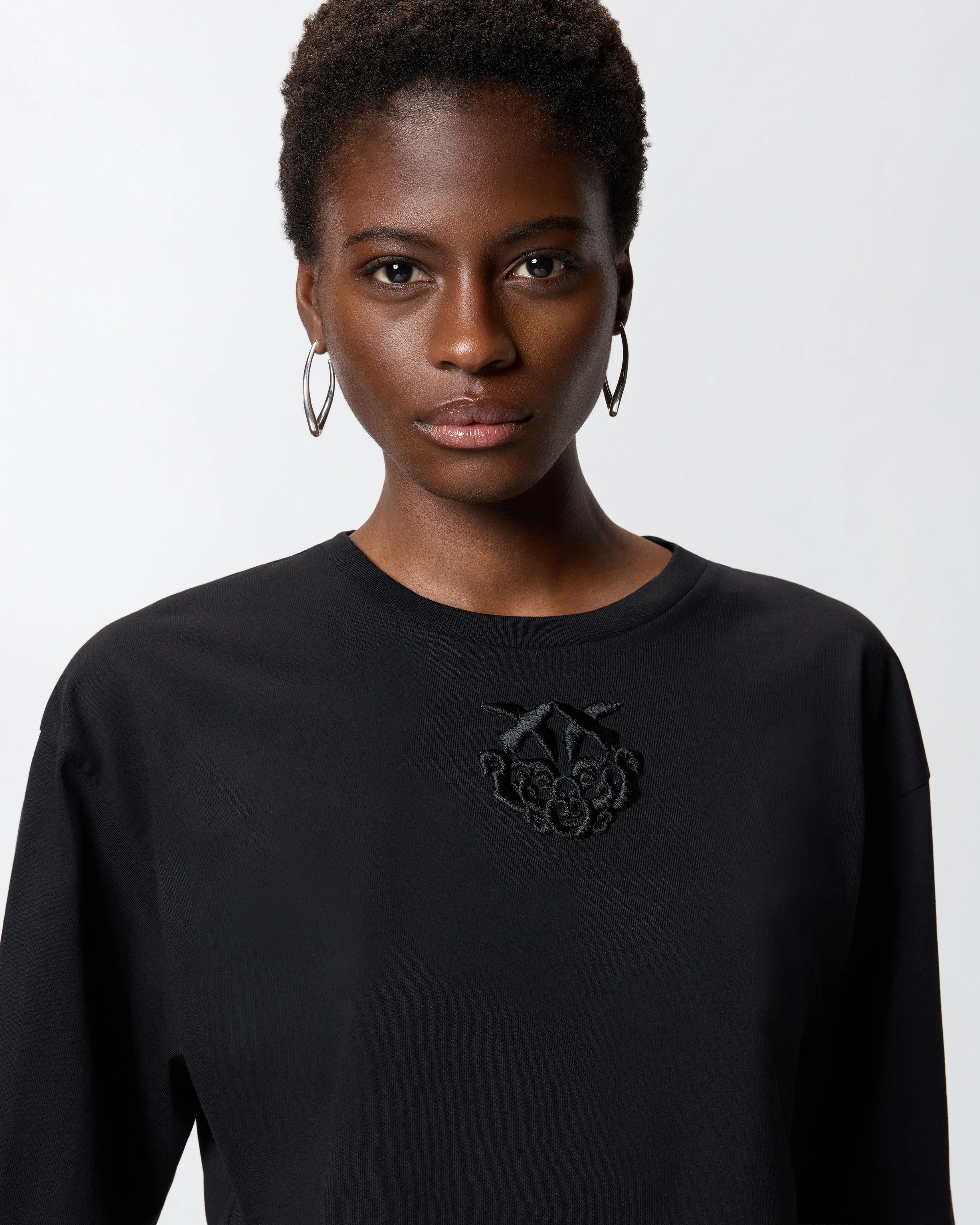 T-shirt cropped con ricamo Love Birds - Image 4