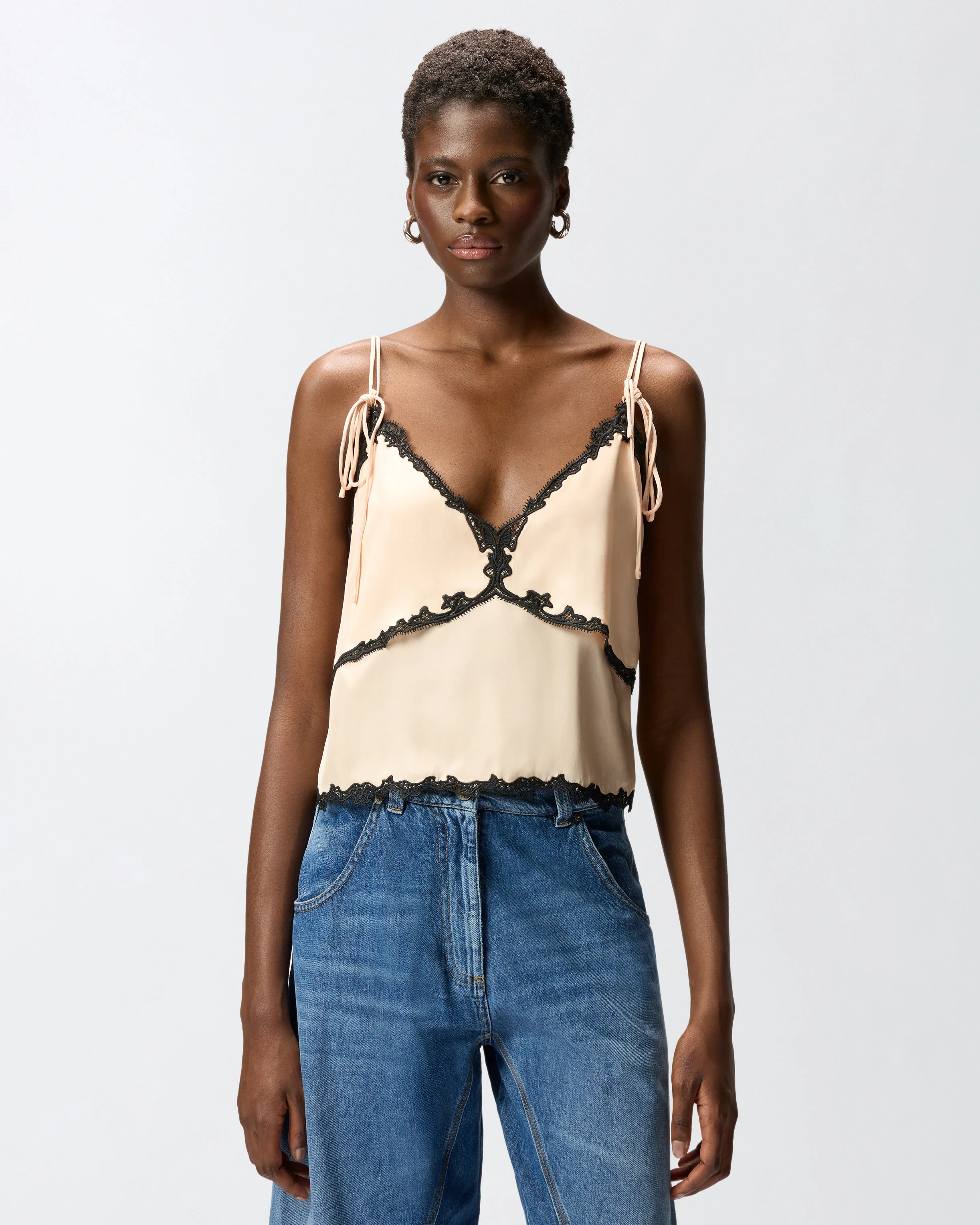 Top con inserti in pizzo