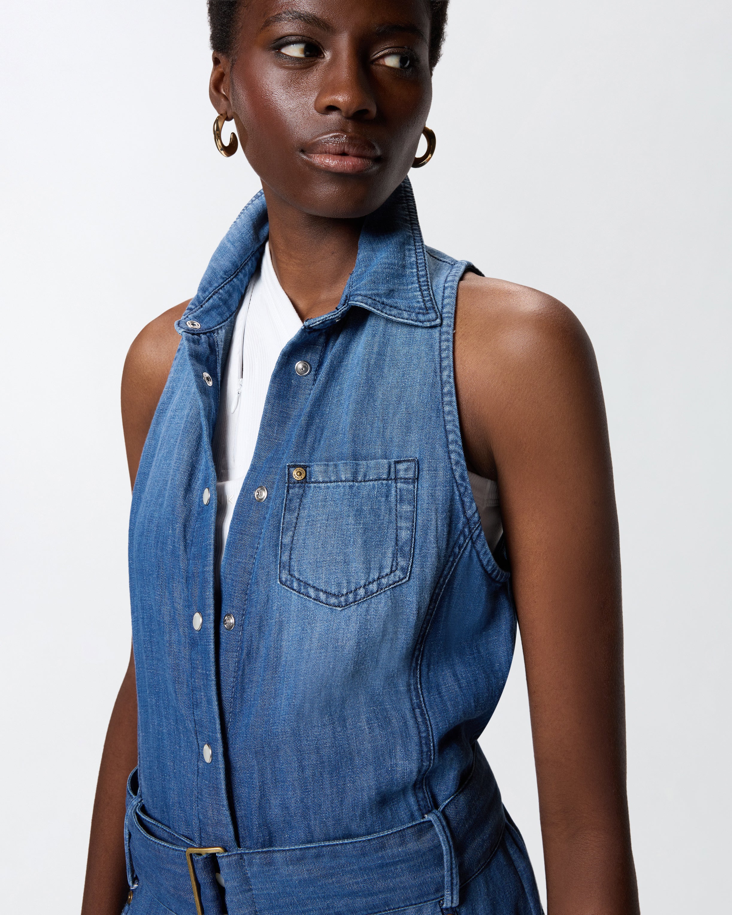 Tuta intera in denim con cintura - Image 4